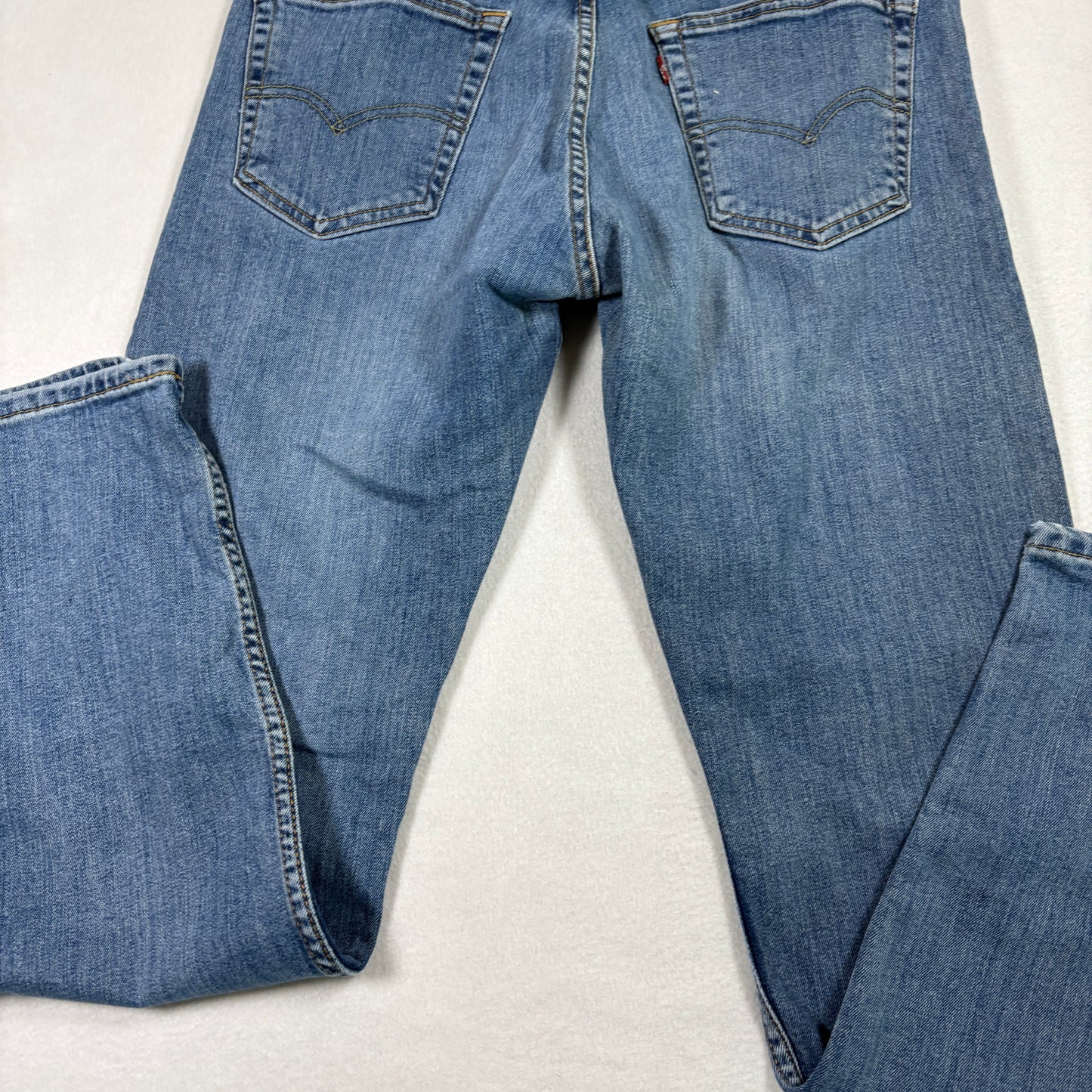 Levis mens 32x32 jeans blue denim straight leg performance stretch distressed