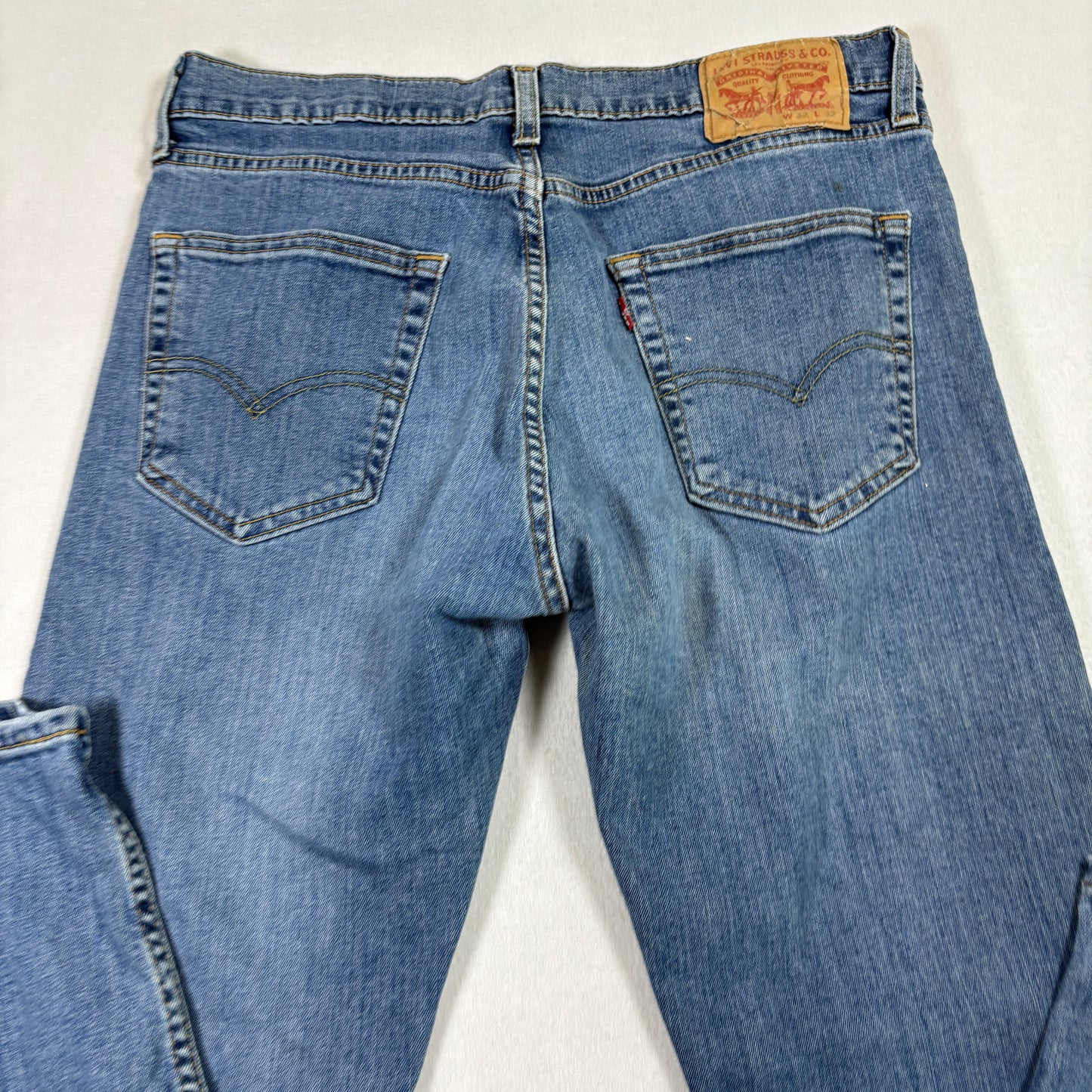 Levis mens 32x32 jeans blue denim straight leg performance stretch distressed