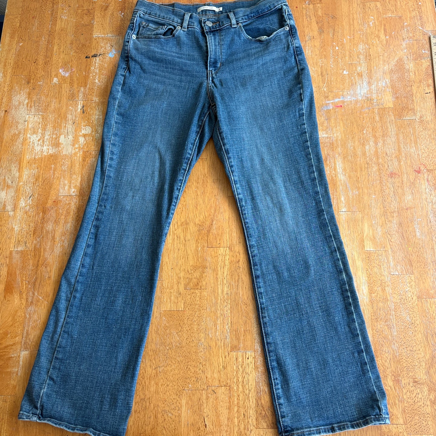 Levi’s 515 Classic Bootcut Jeans Womens 8 W29 L30 Medium Wash Denim Pants