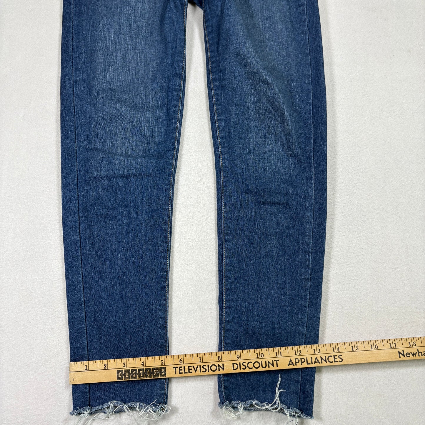 Levi’s Womens Mile High Super Skinny Jeans 29x30 Dark Blue High Rise Y2K Raw Hem