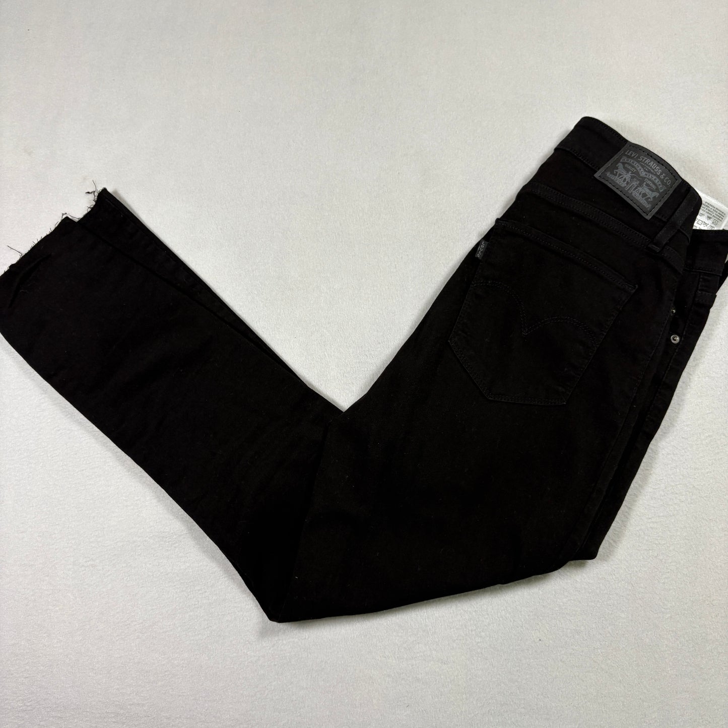 Levi’s Womens 721 High Rise Skinny Jeans 29x28 Black Denim Raw Hem Y2K Grunge