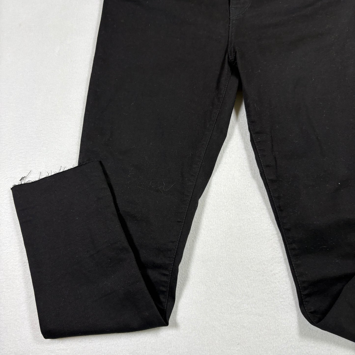 Levi’s Womens 721 High Rise Skinny Jeans 29x28 Black Denim Raw Hem Y2K Grunge