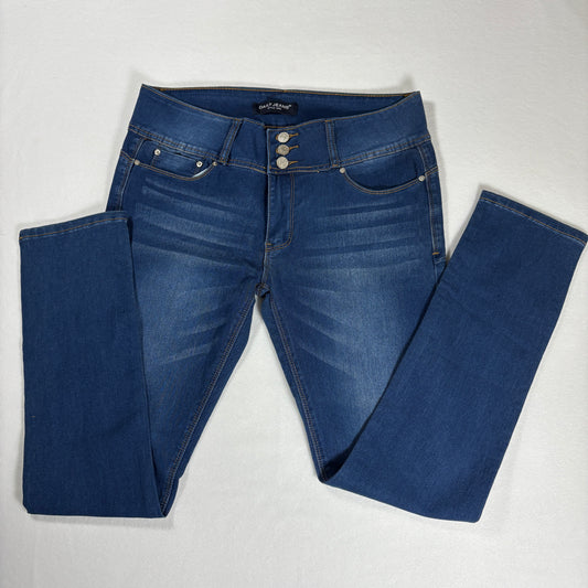 Daily Jeans Women’s 13 Dark Wash Skinny Stretch Denim Mid Rise Triple Button