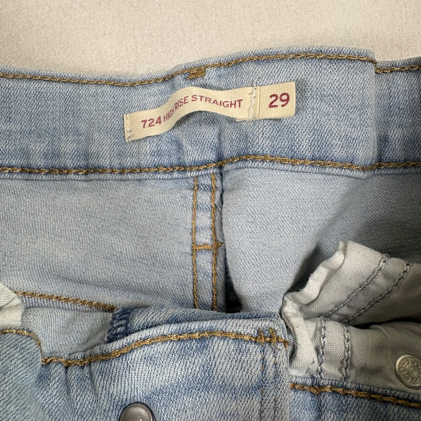 Levi’s Womens 724 High Rise Straight Jeans 29 Light Wash Distressed Y2K Grunge