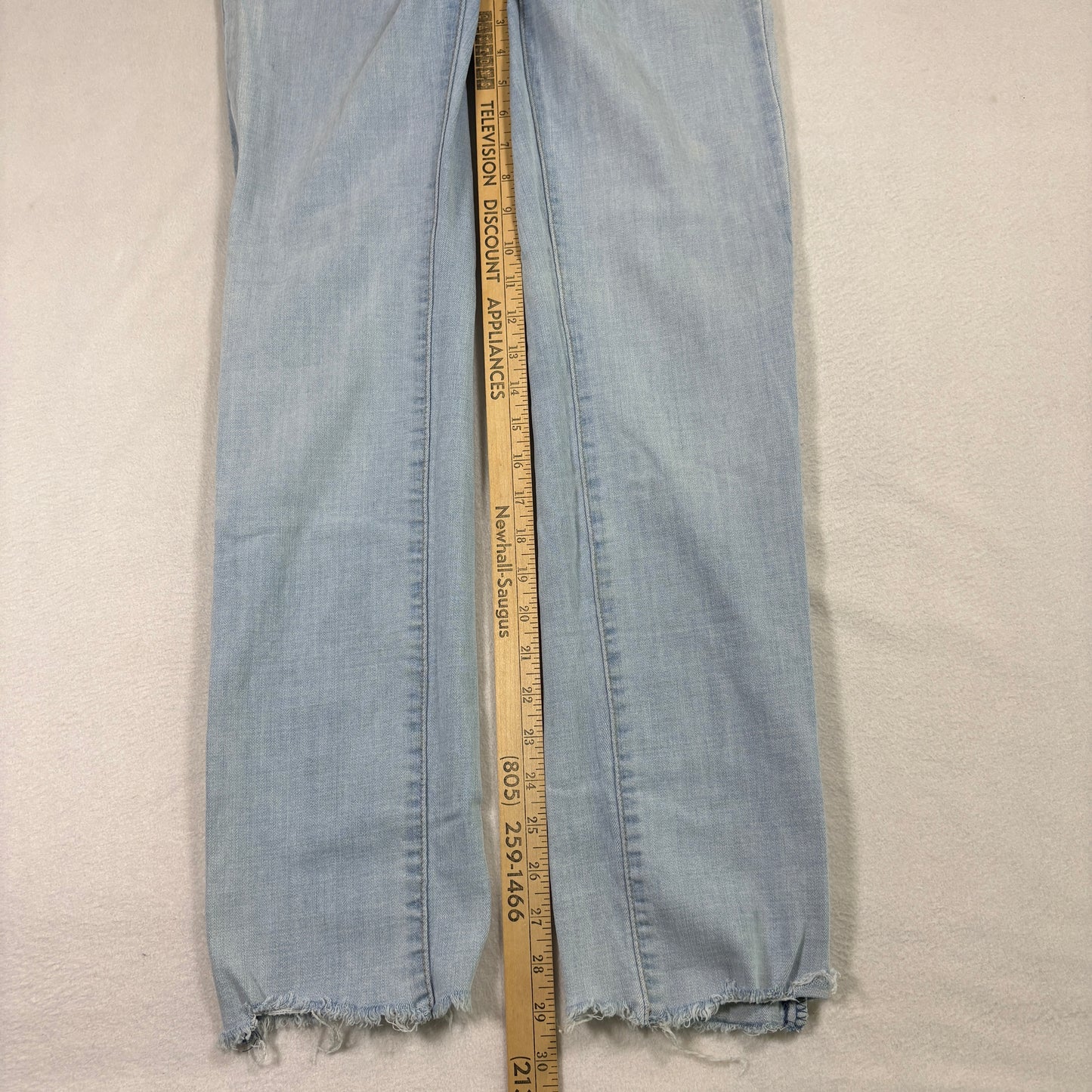 Levi’s Womens 724 High Rise Straight Jeans 29 Light Wash Distressed Y2K Grunge