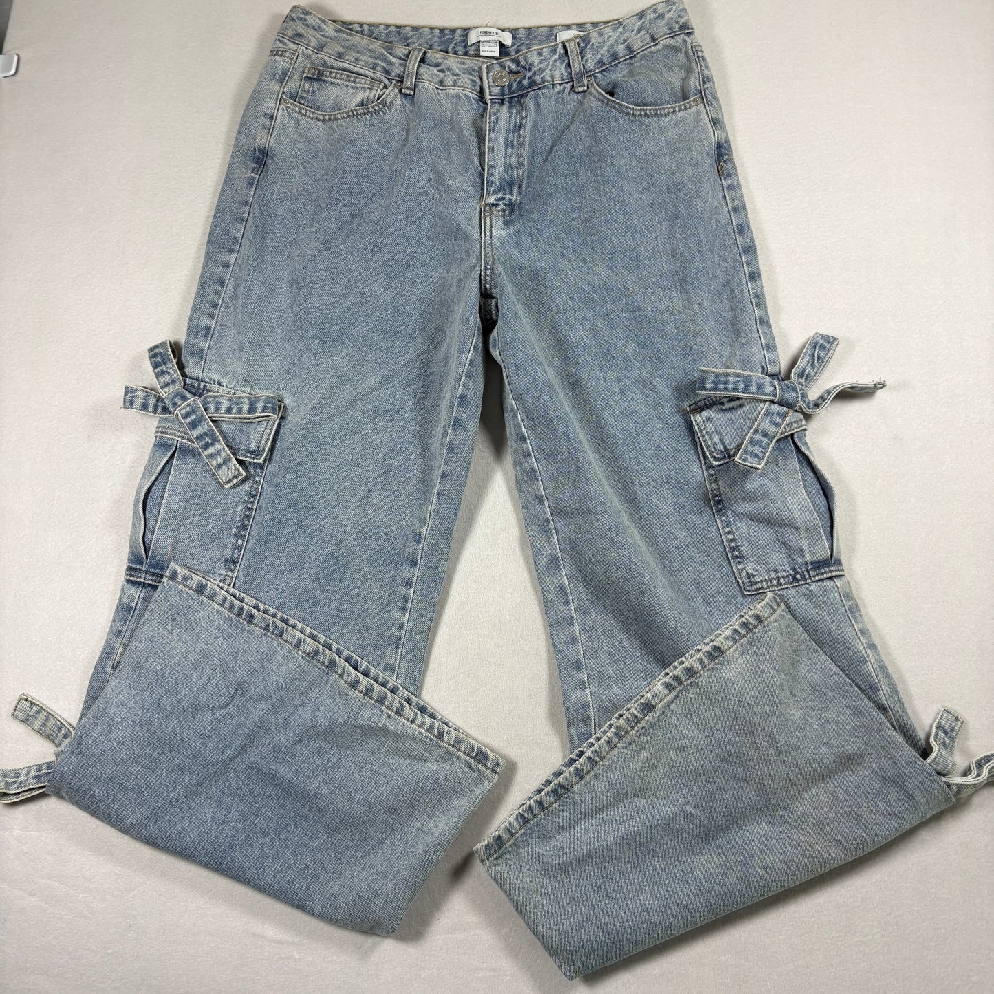 Forever 21 Womens Jeans 29 Y2K Baggy Cargo Bow Tie Flare Denim Grunge Distressed