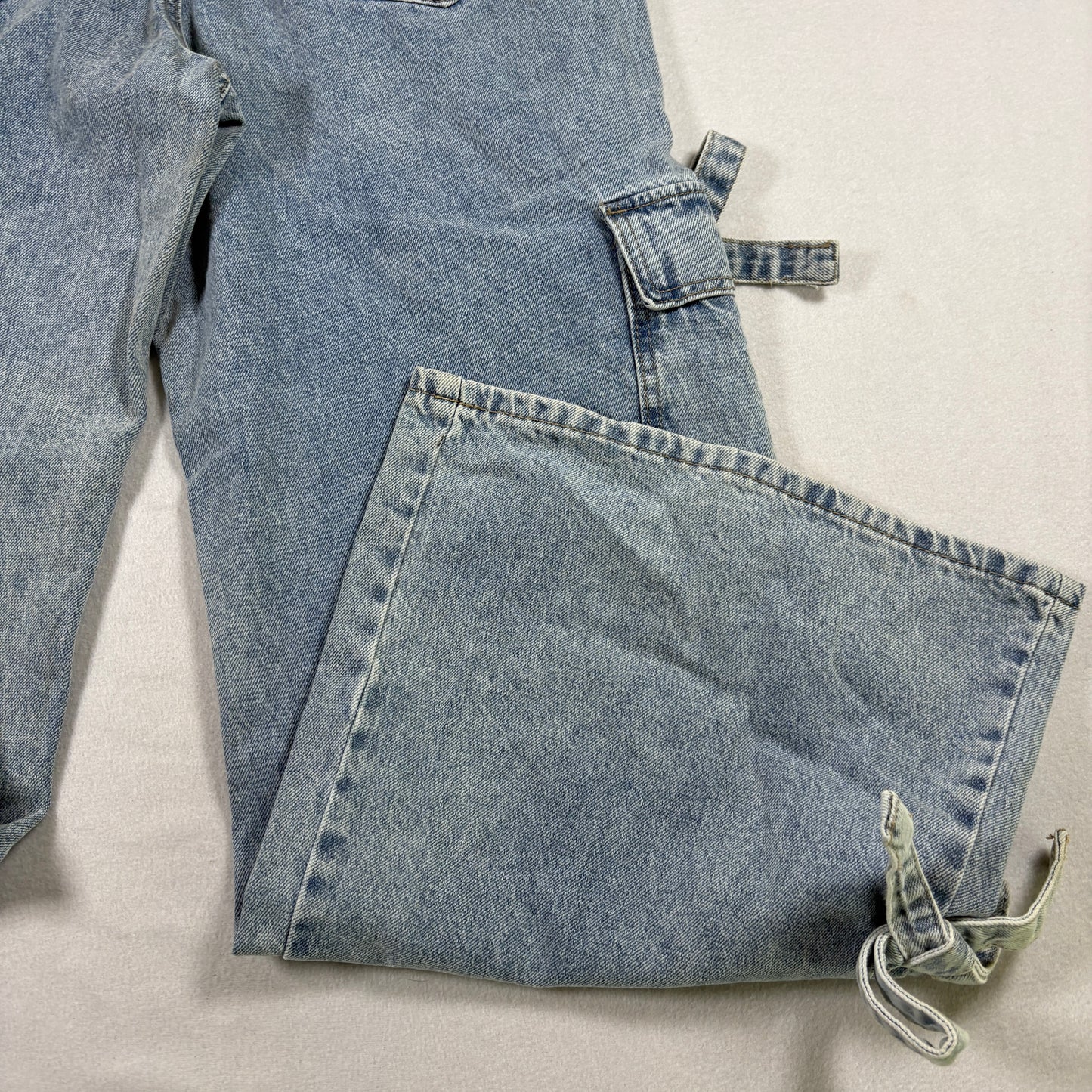 Forever 21 Womens Jeans 29 Y2K Baggy Cargo Bow Tie Flare Denim Grunge Distressed