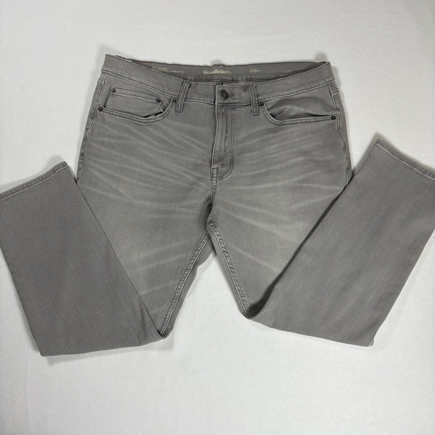 Goodfellow & Co Men’s Gray Jeans Slim Straight Fit Size 38x30