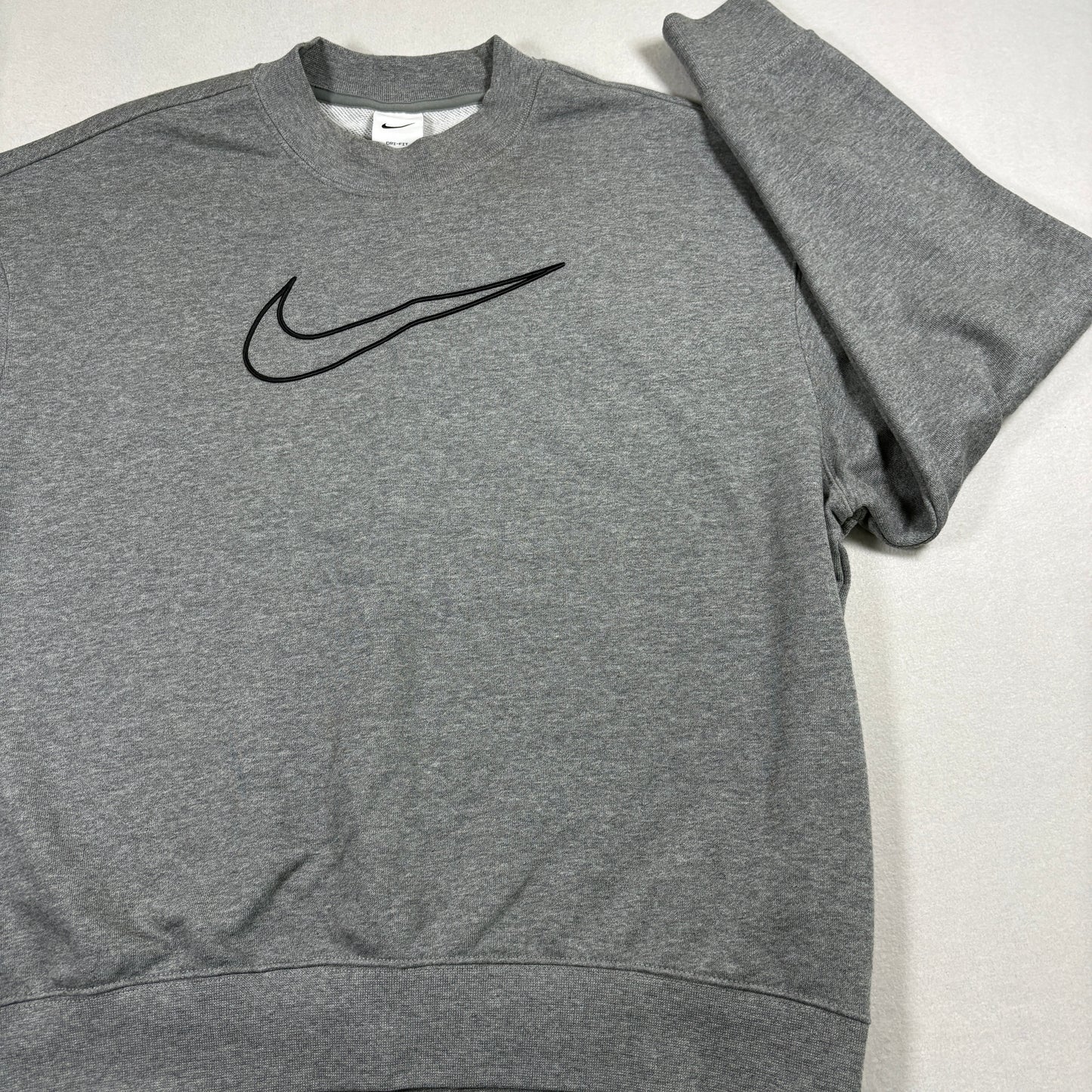 Nike Mens Sweatshirt Small Gray Dri-Fit Crewneck Pullover Athletic Vintage Y2K