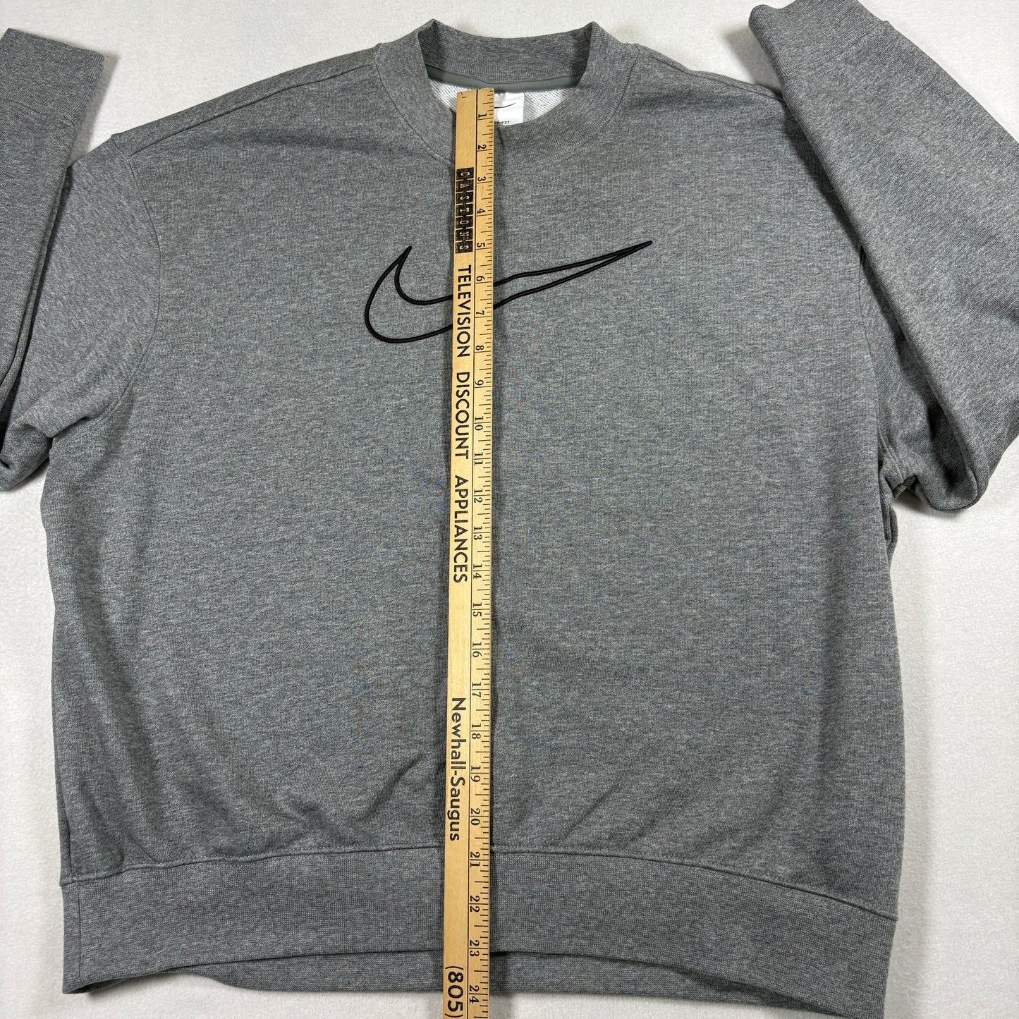 Nike Mens Sweatshirt Small Gray Dri-Fit Crewneck Pullover Athletic Vintage Y2K