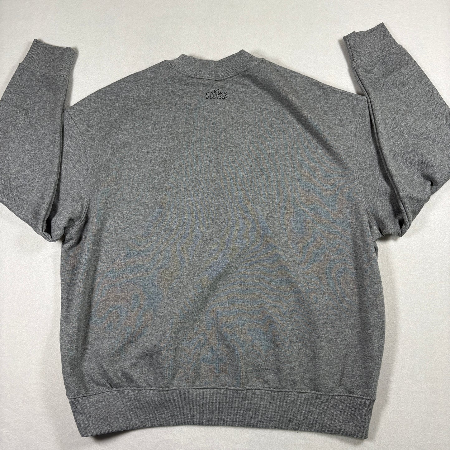 Nike Mens Sweatshirt Small Gray Dri-Fit Crewneck Pullover Athletic Vintage Y2K