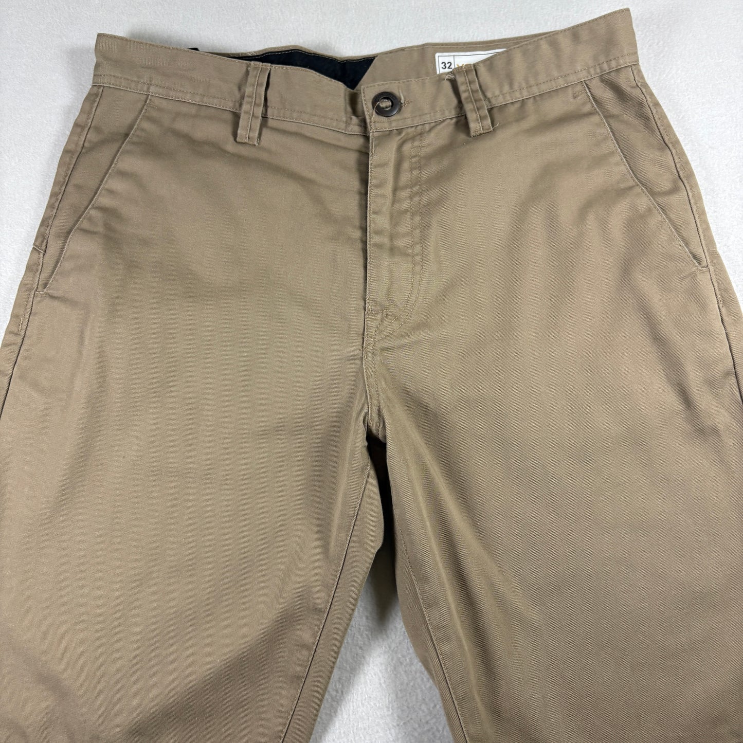Volcom Mens Shorts Size 32 Khaki Chino Skate Casual Streetwear Y2K Grunge
