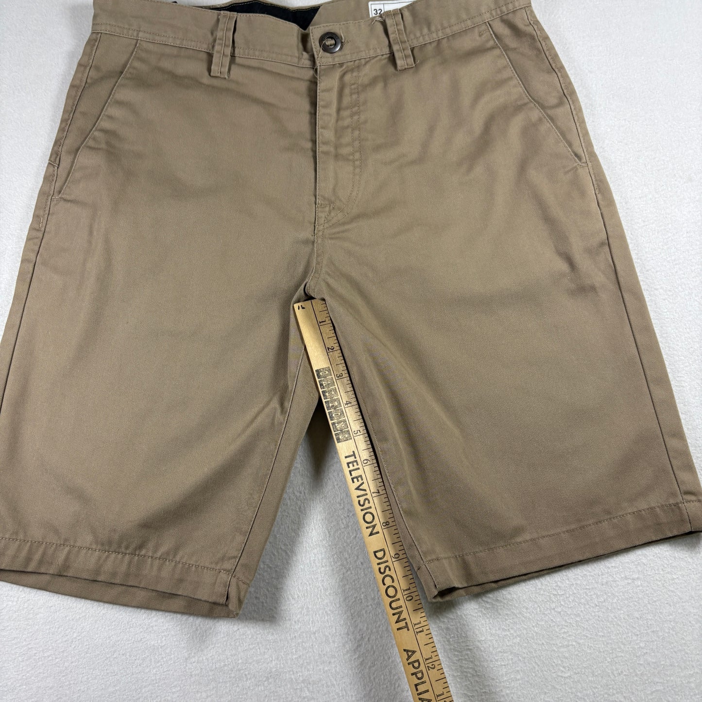 Volcom Mens Shorts Size 32 Khaki Chino Skate Casual Streetwear Y2K Grunge