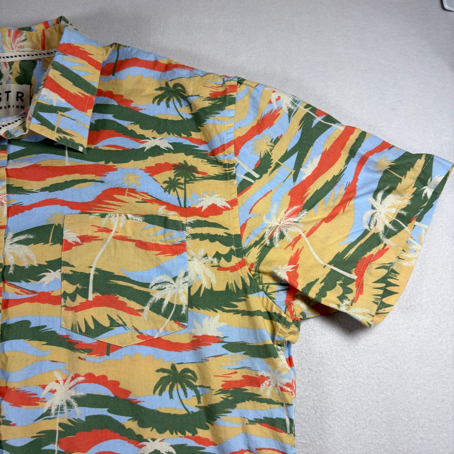 VSTR Premium Mens XXL Hawaiian Shirt Palm Tree Print Button Up Beach Y2K Summer