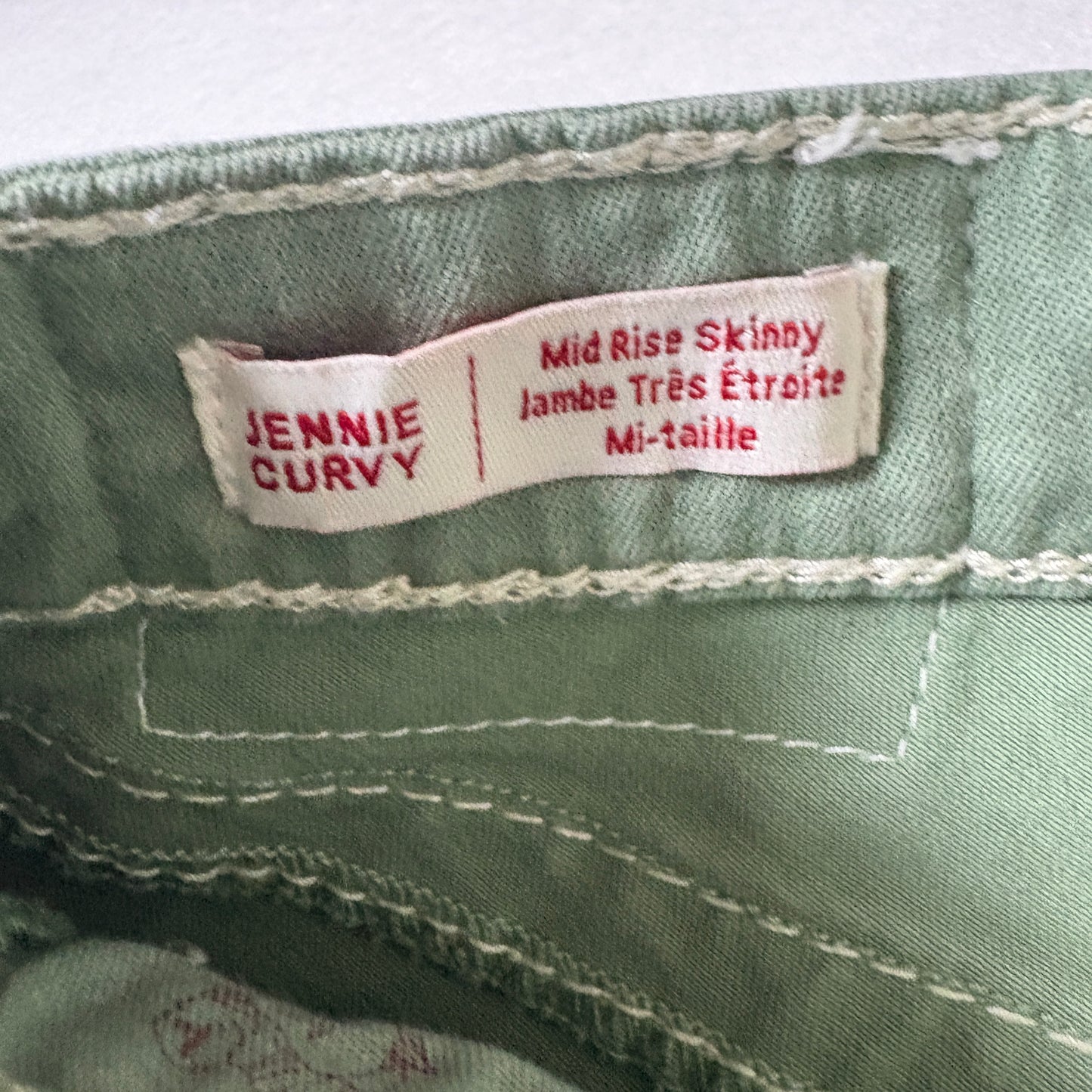 True Religion Jeans Women’s Jennie Curvy Skinny Green Distressed Size 25