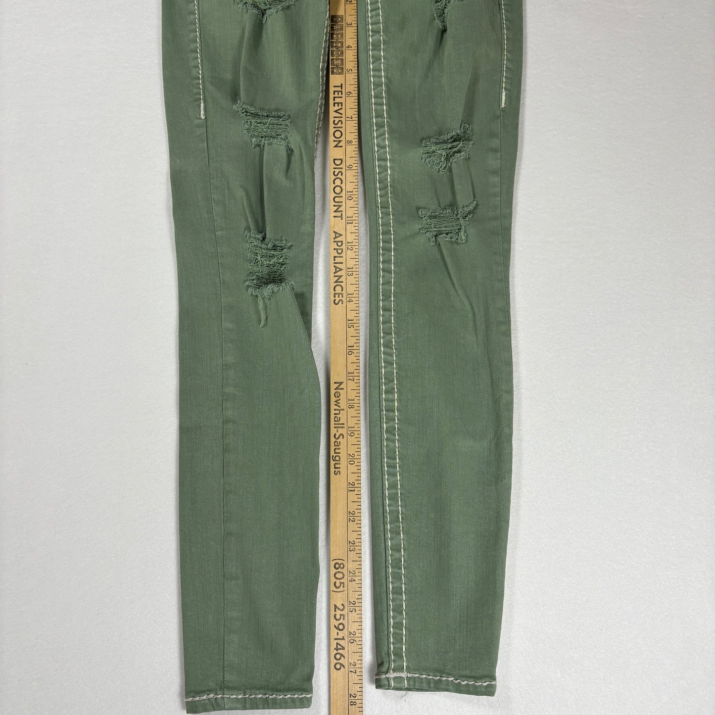 True Religion Jeans Women’s Jennie Curvy Skinny Green Distressed Size 25