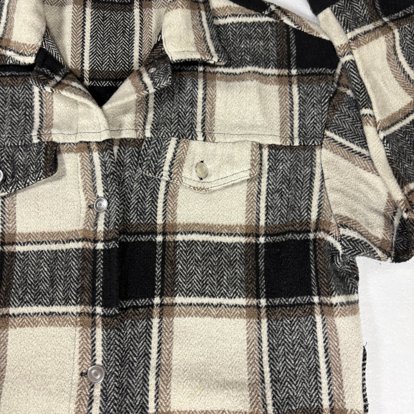 Plaid Flannel Jacket Shacket Men’s Small Beige Brown Black Button Up Overshirt