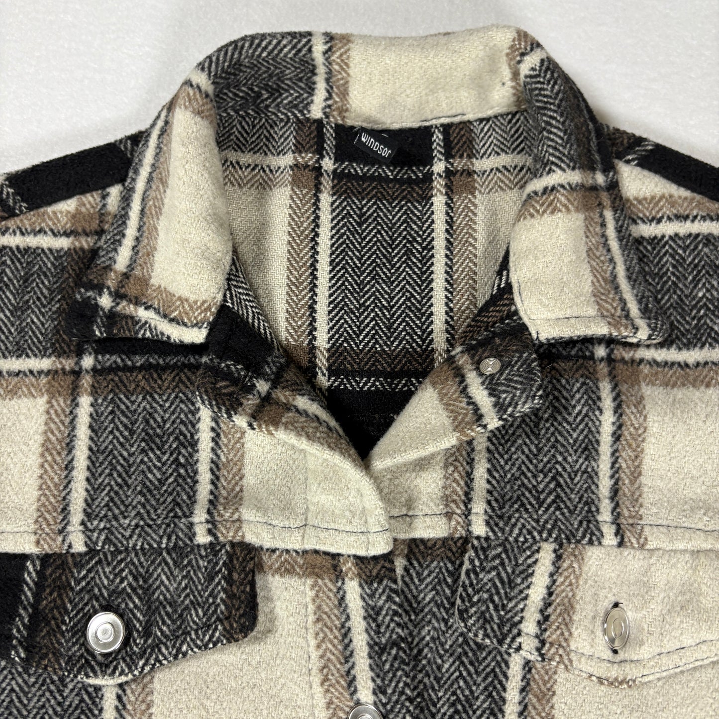 Plaid Flannel Jacket Shacket Men’s Small Beige Brown Black Button Up Overshirt