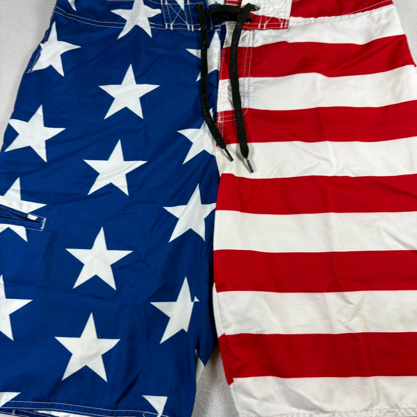 Hang Ten Mens Board Shorts 34 USA Flag Swim Trunks Red White Blue Stars Stripes