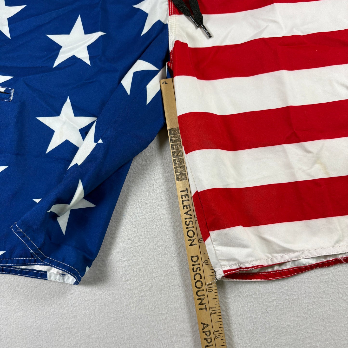 Hang Ten Mens Board Shorts 34 USA Flag Swim Trunks Red White Blue Stars Stripes