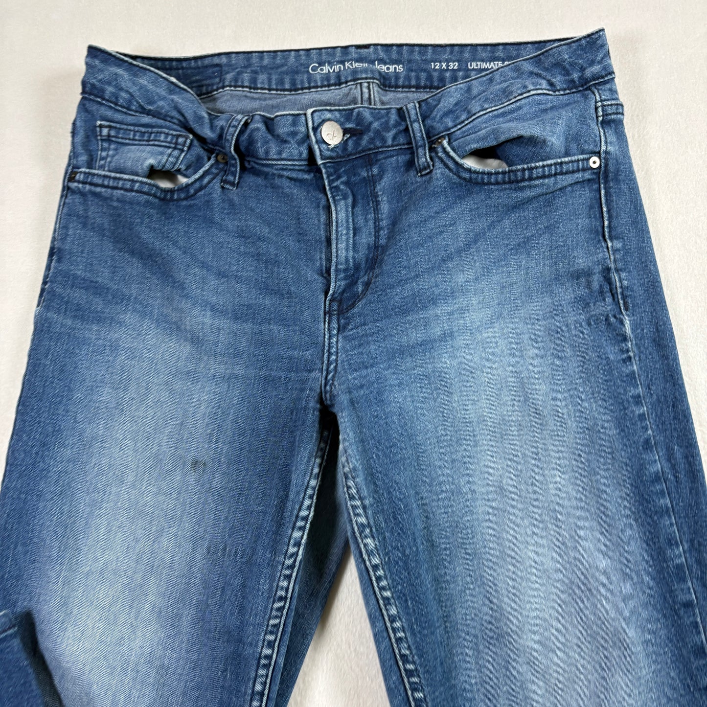 Calvin Klein Womens Jeans Size 12x32 Blue Ultimate Skinny Stretch Denim