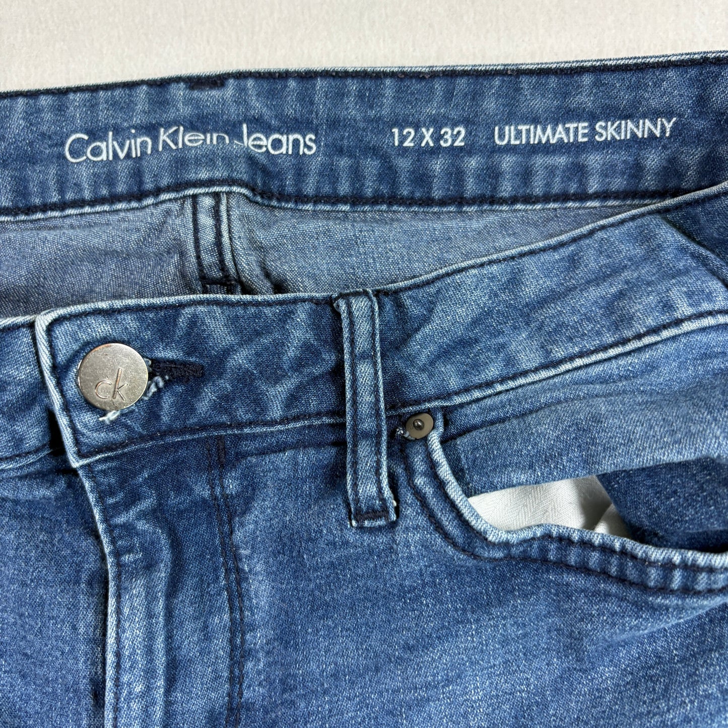 Calvin Klein Womens Jeans Size 12x32 Blue Ultimate Skinny Stretch Denim