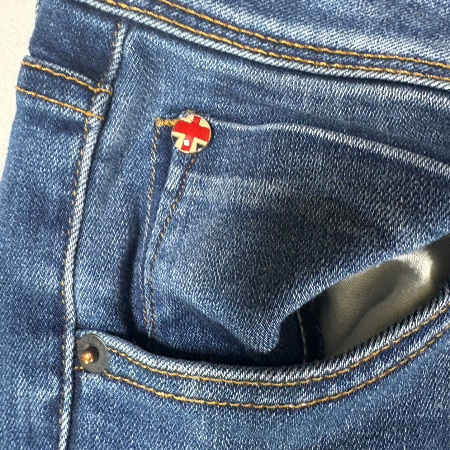 Hudson Jeans Women’s Bootcut Denim Made in USA Medium Wash Stretch Size 3036.95