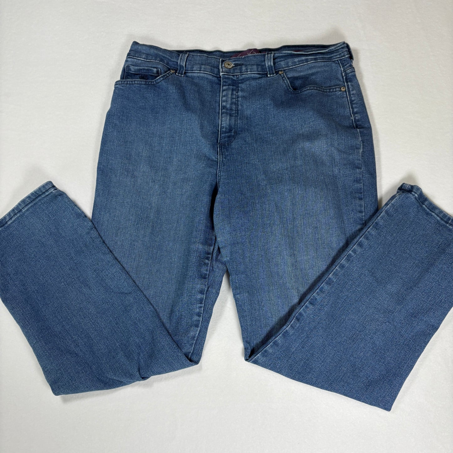 Gloria Vanderbilt Jeans Amanda Women’s 14 Short Blue Denim Classic Straight Pants