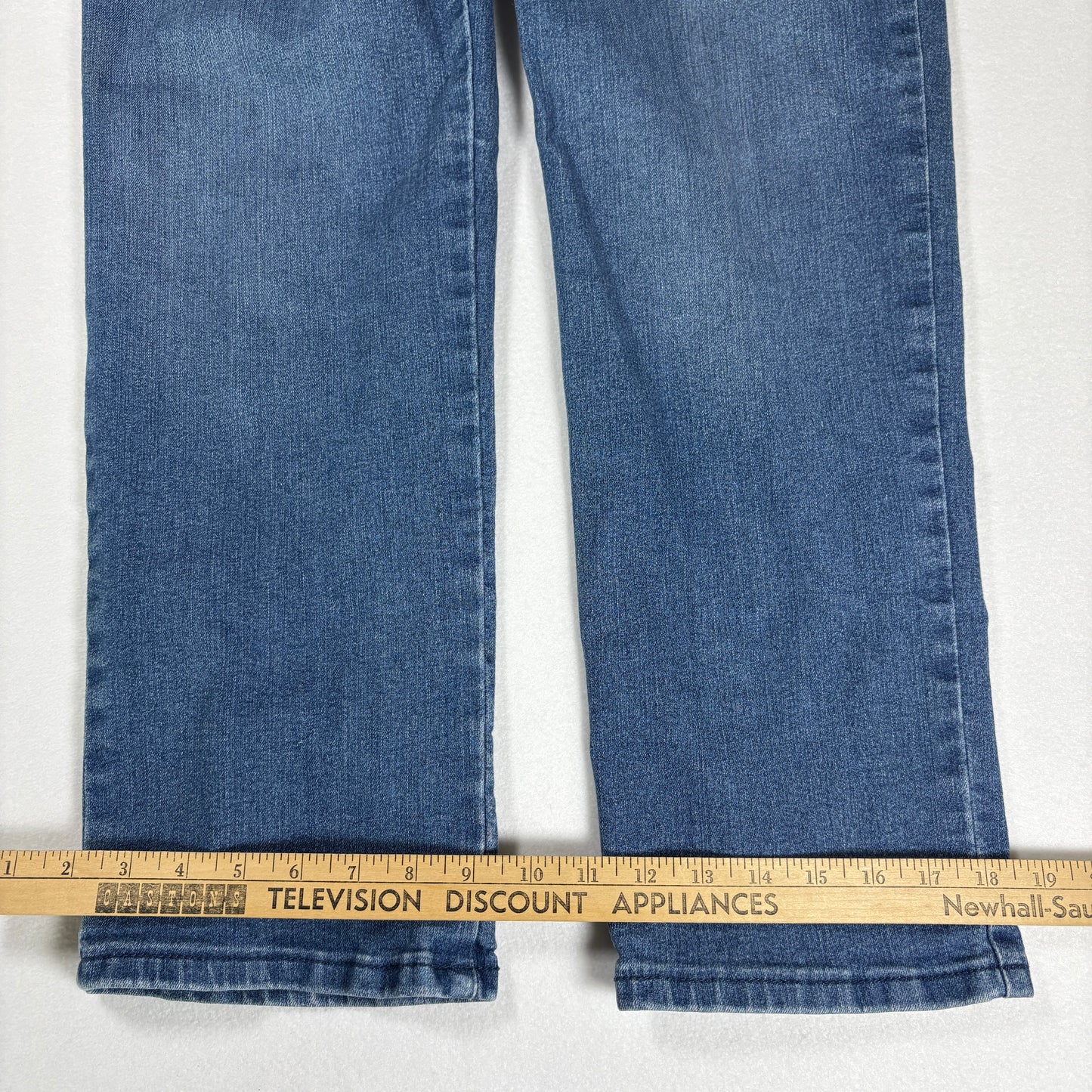 Gloria Vanderbilt Jeans Amanda Women’s 14 Short Blue Denim Classic Straight Pants