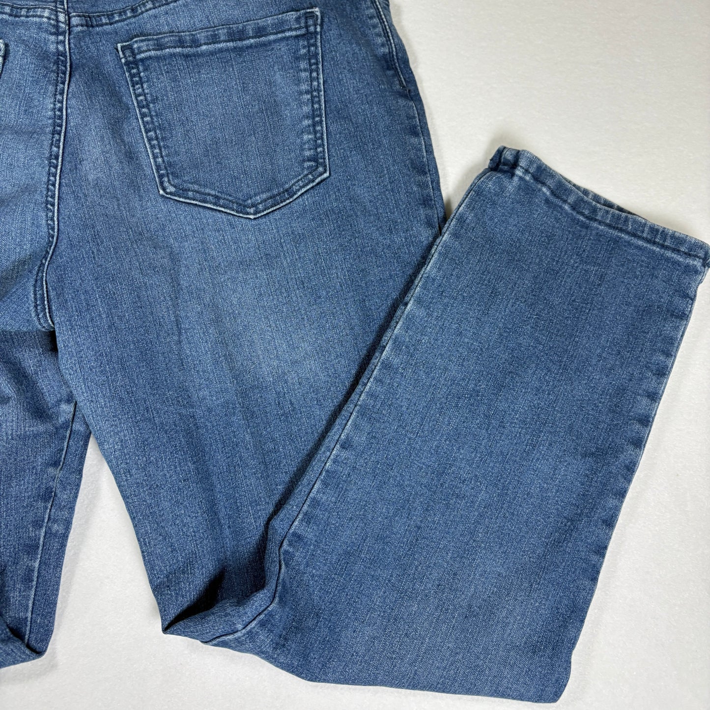 Gloria Vanderbilt Jeans Amanda Women’s 14 Short Blue Denim Classic Straight Pants