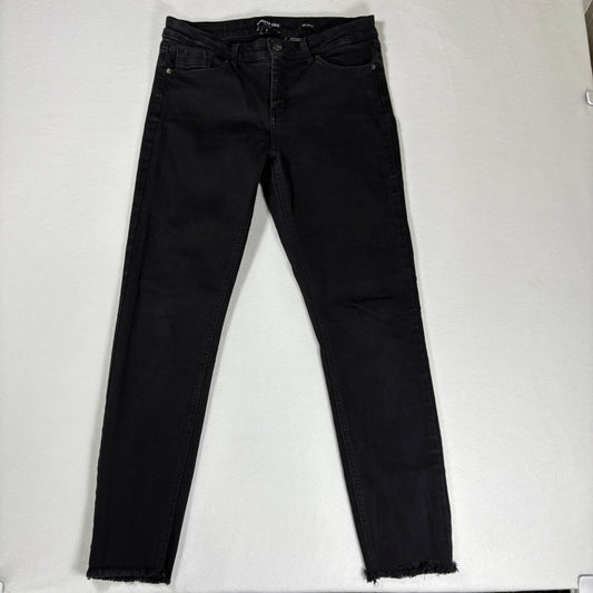 Kenneth Cole Jeans Women’s Size 8 Jess Skinny Black Raw Hem Stretch Denim Pants