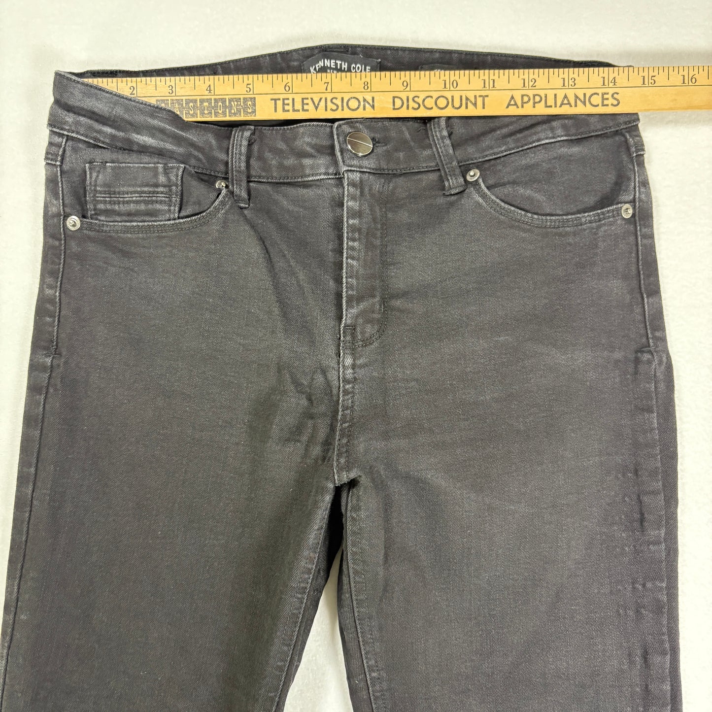 Kenneth Cole Jeans Women’s Size 8 Jess Skinny Black Raw Hem Stretch Denim Pants