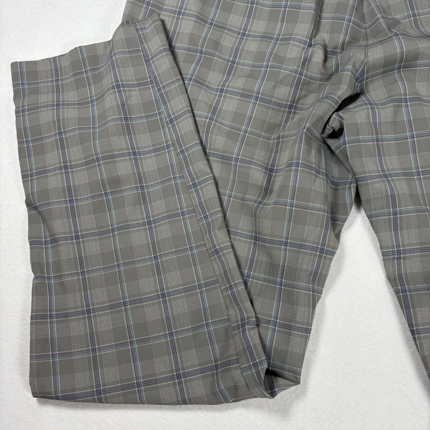 Puma Pants Mens 36x32 Plaid Gray Golf Casual Lifestyle Stretch Comfort Trousers