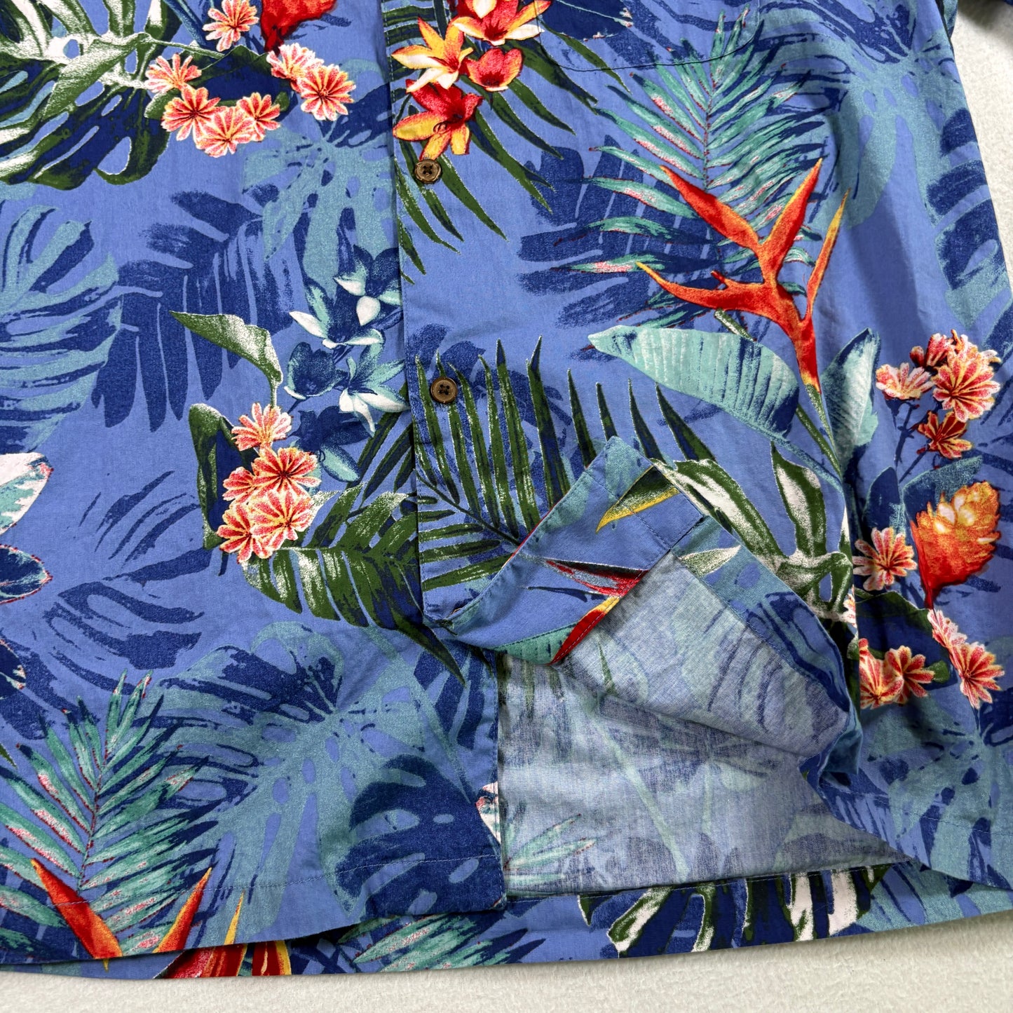 28 Palms Mens Hawaiian Shirt XL Blue Tropical Floral Aloha Button Up Vacation
