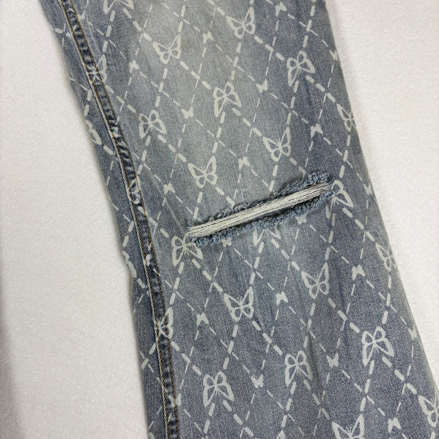 No Boundaries Jeans Womens 11 Blue Print Distressed Flare Leg Boho Y2K Denim