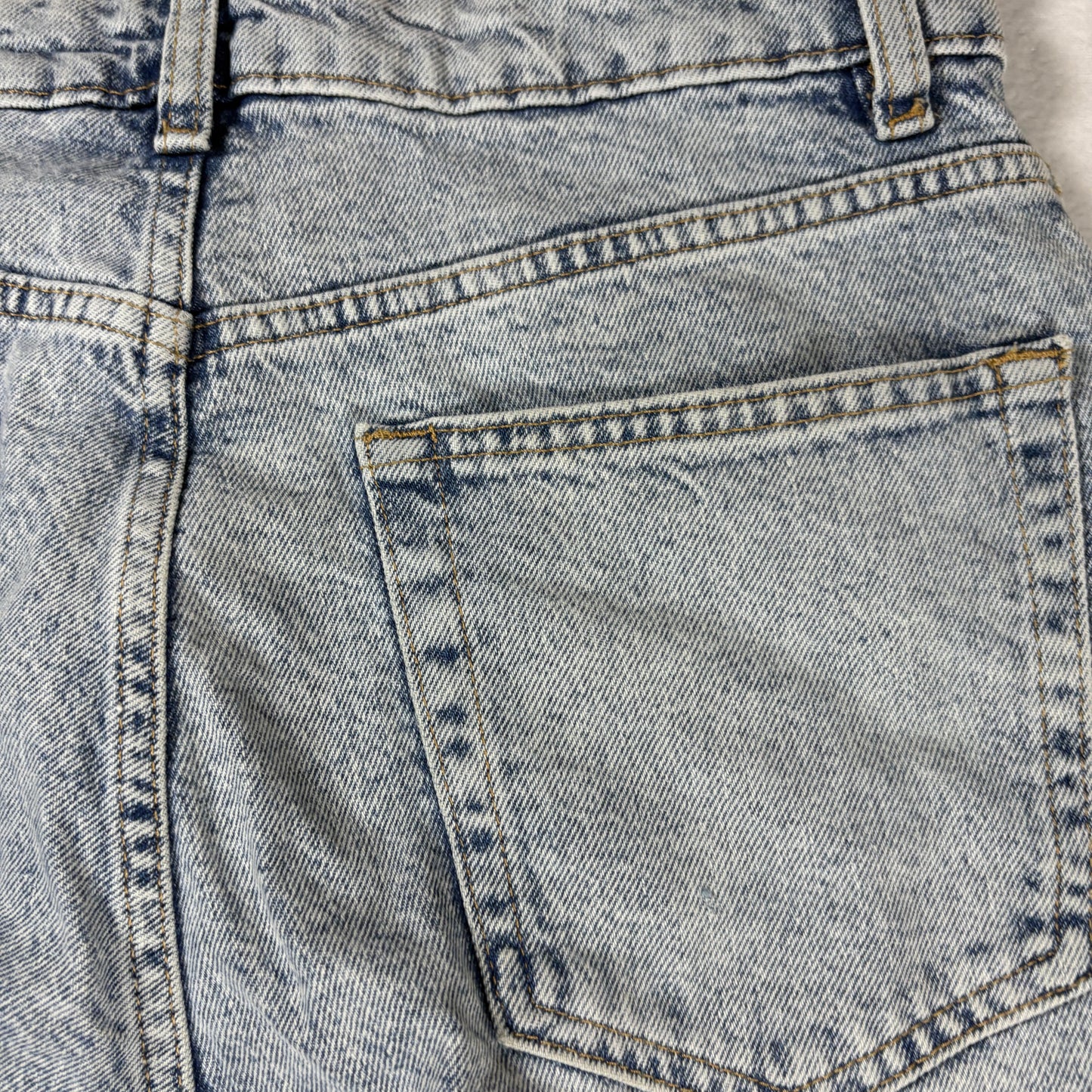 H&M Divided Jeans Womens 6 Light Wash High Rise Distressed Ripped Straight Leg