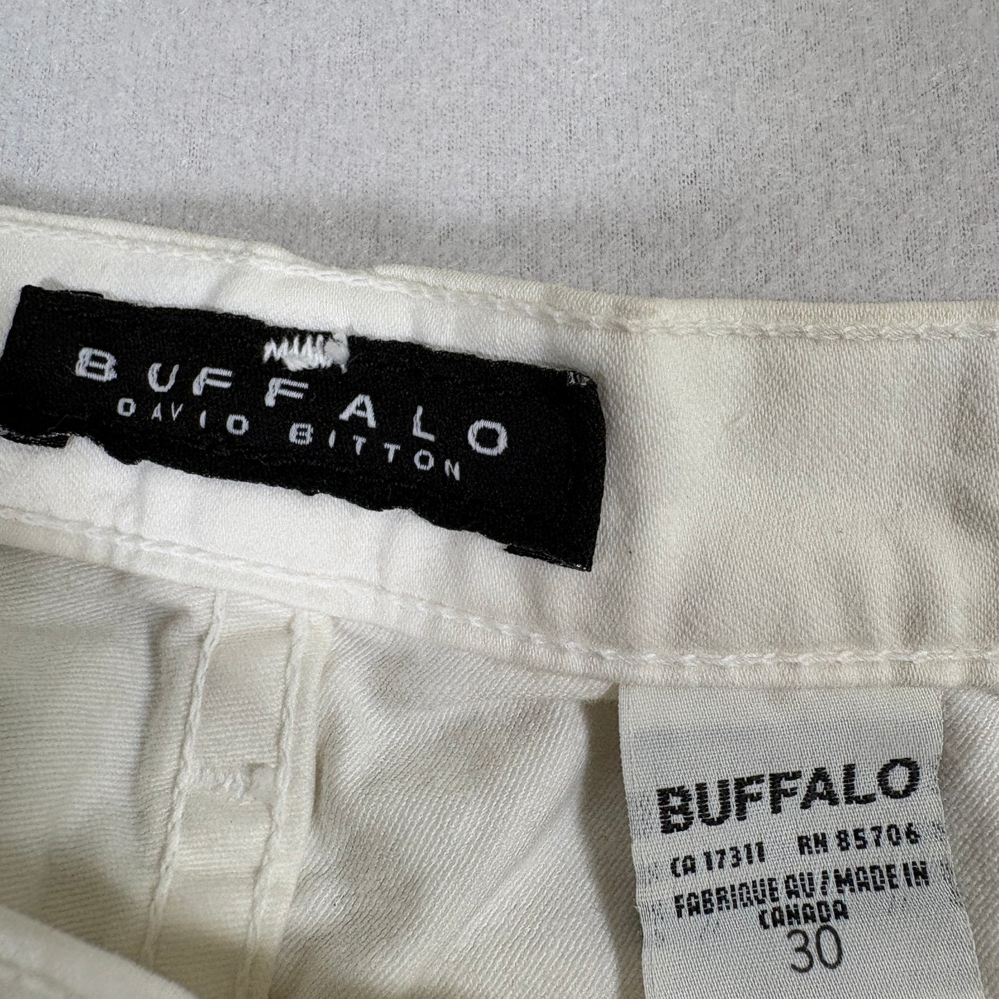 Buffalo David Bitton Womens Jeans Size 30 White Y2K Grunge Studded Bootcut
