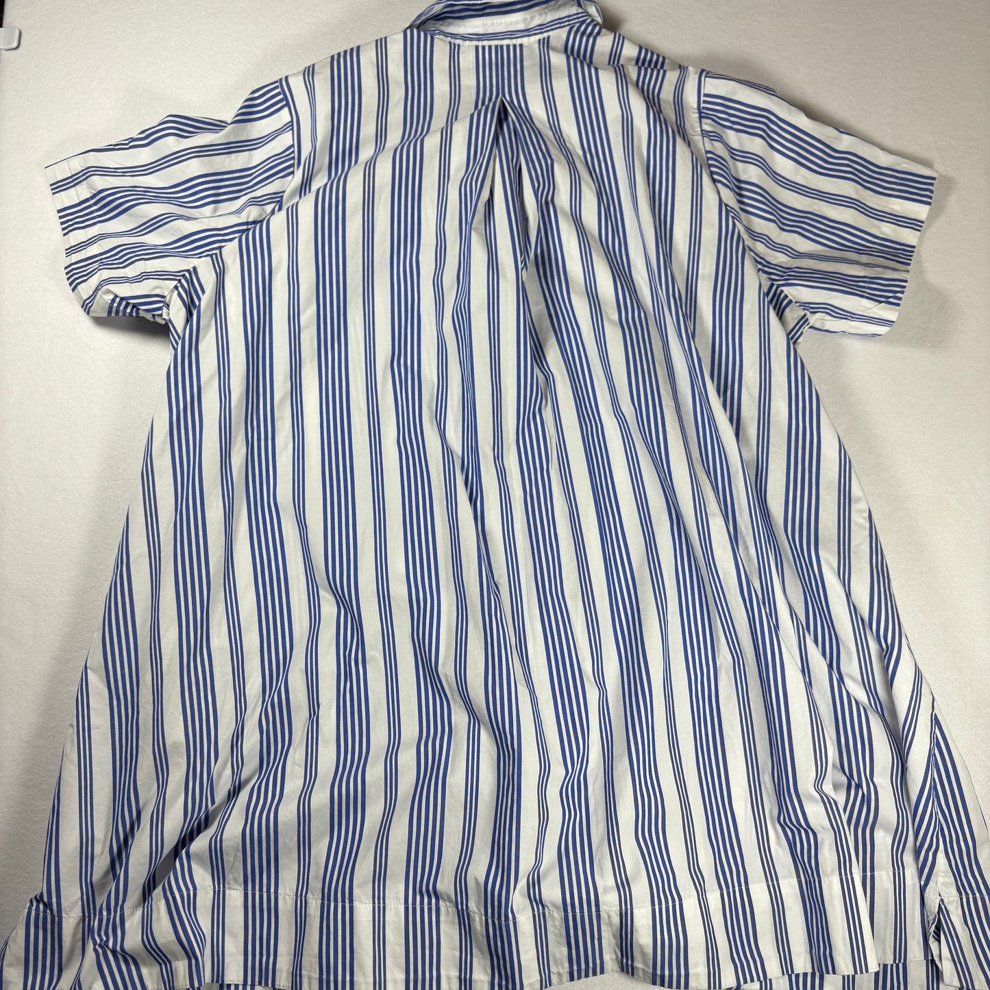 Old Navy Men’s Shirt XXL Blue White Striped Short Sleeve Casual Button Front