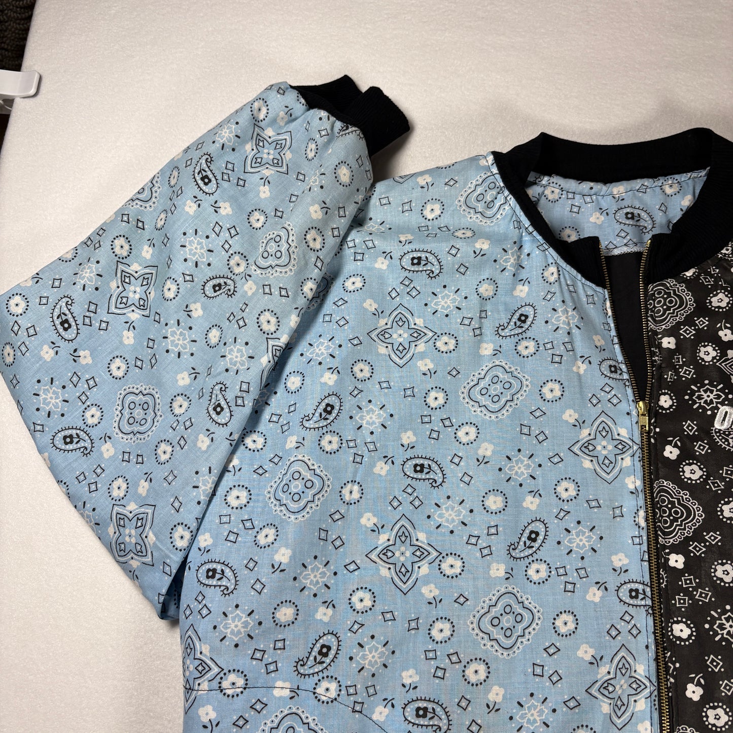 ONLY DO GOOD Jacket Men’s L Bandana Print Zip Up Bomber Blue Black Streetwear