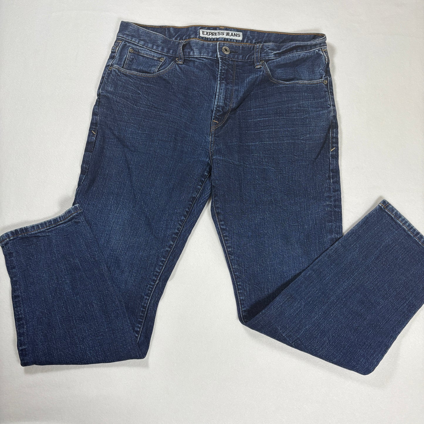 Express Jeans Men’s Straight Leg Denim Blue 34x30 Classic Mid Rise Casual Pants