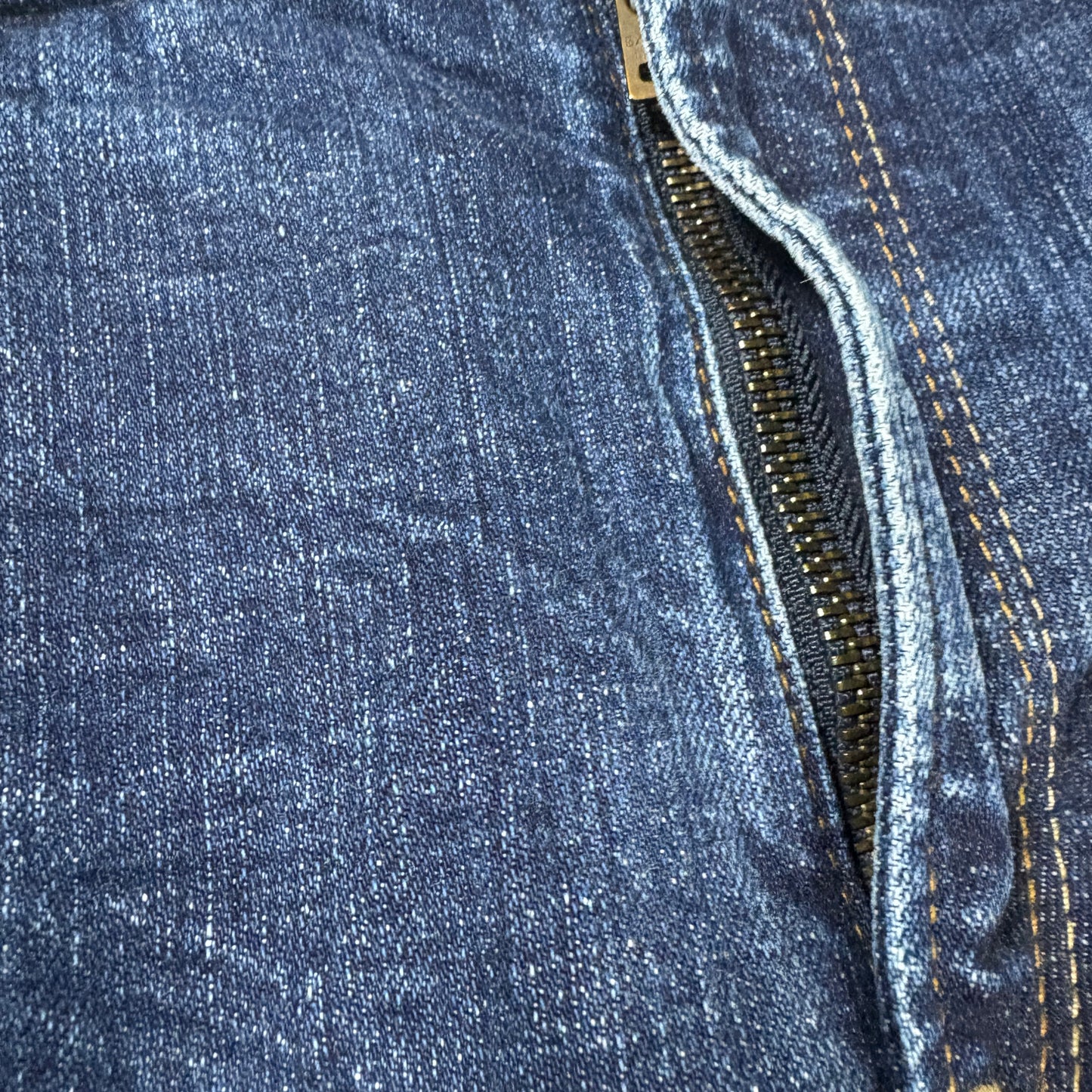 Express Jeans Men’s Straight Leg Denim Blue 34x30 Classic Mid Rise Casual Pants