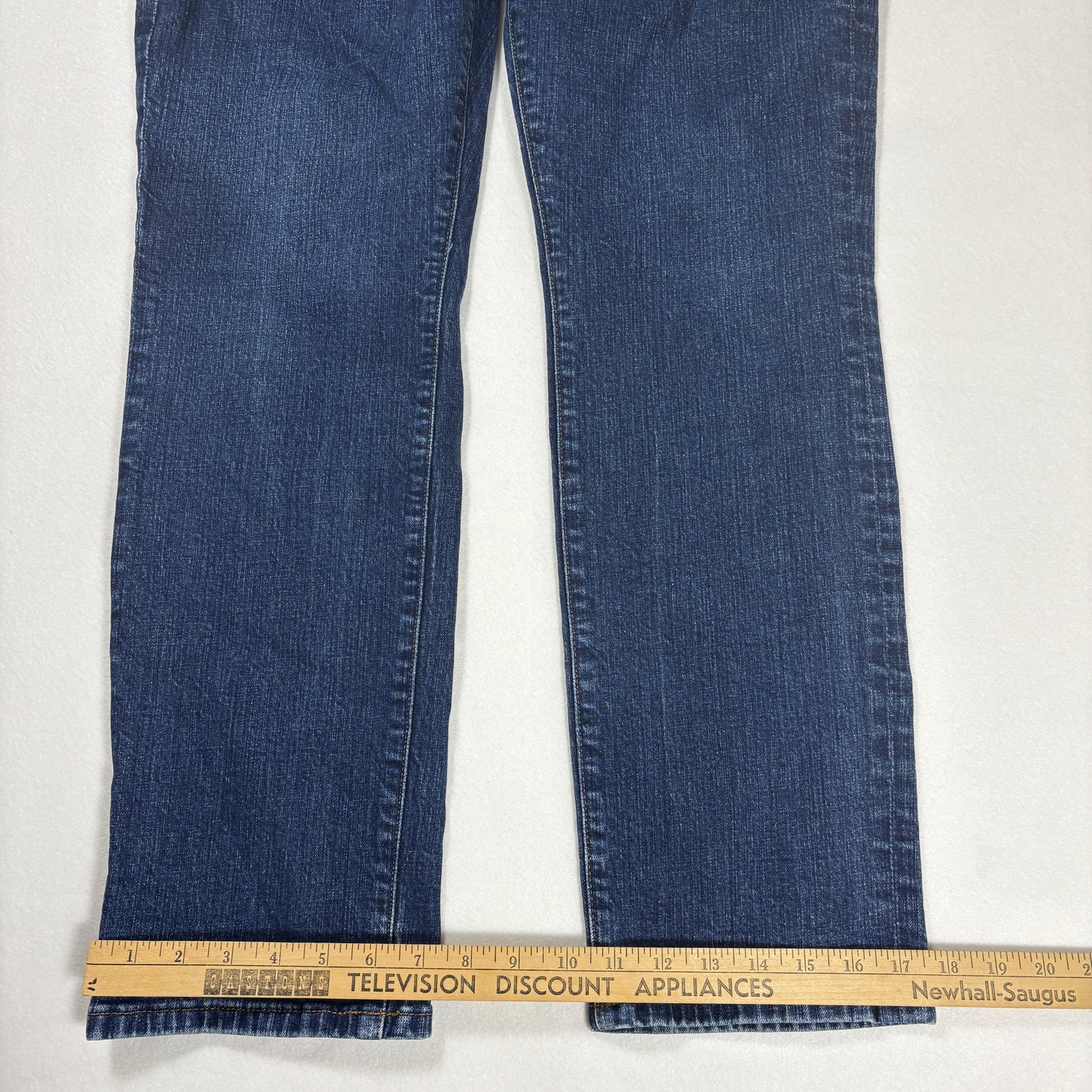 Express Jeans Men’s Straight Leg Denim Blue 34x30 Classic Mid Rise Casual Pants