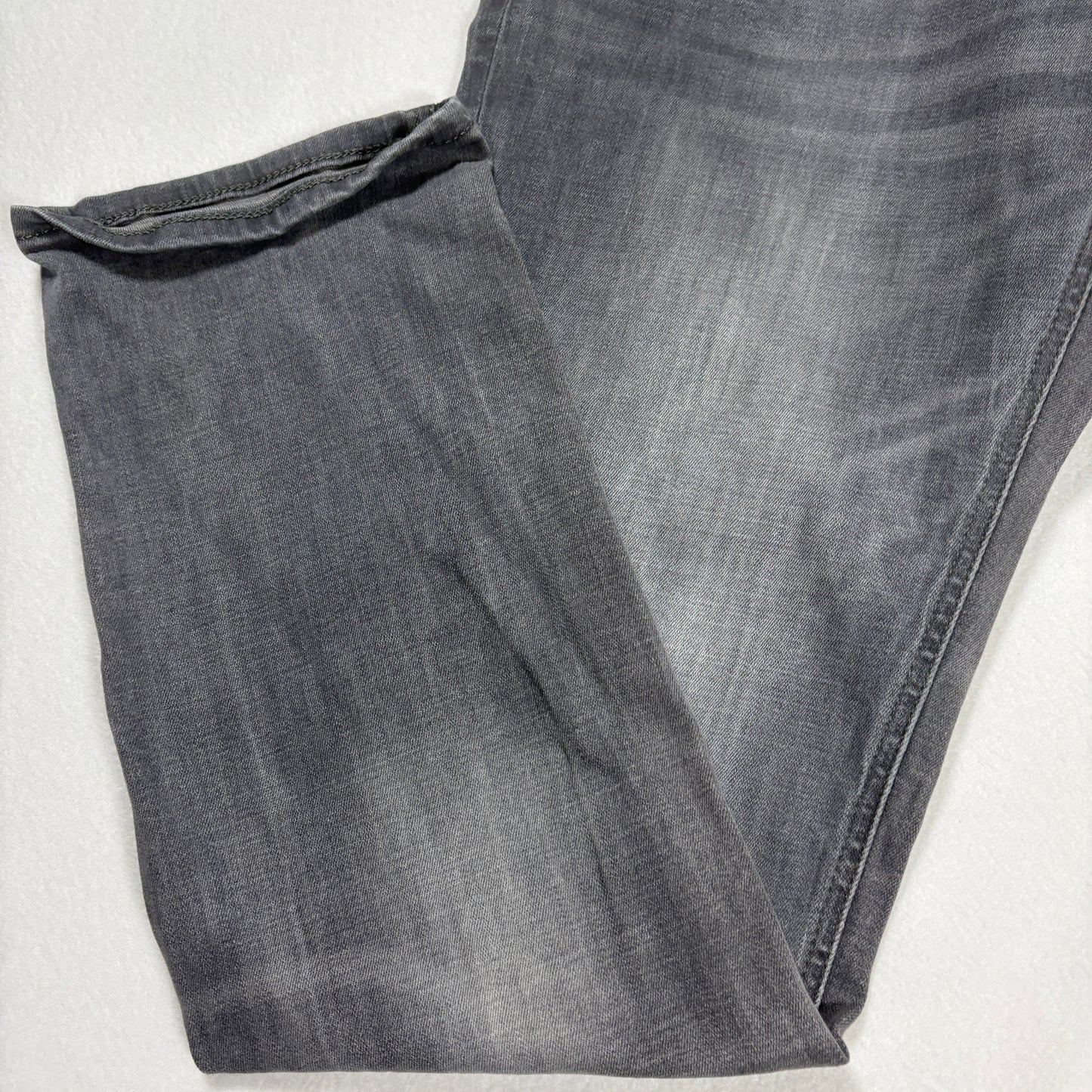 Express Jeans Men’s Slim Fit Gray Stretch Performance Denim Pants 34x30