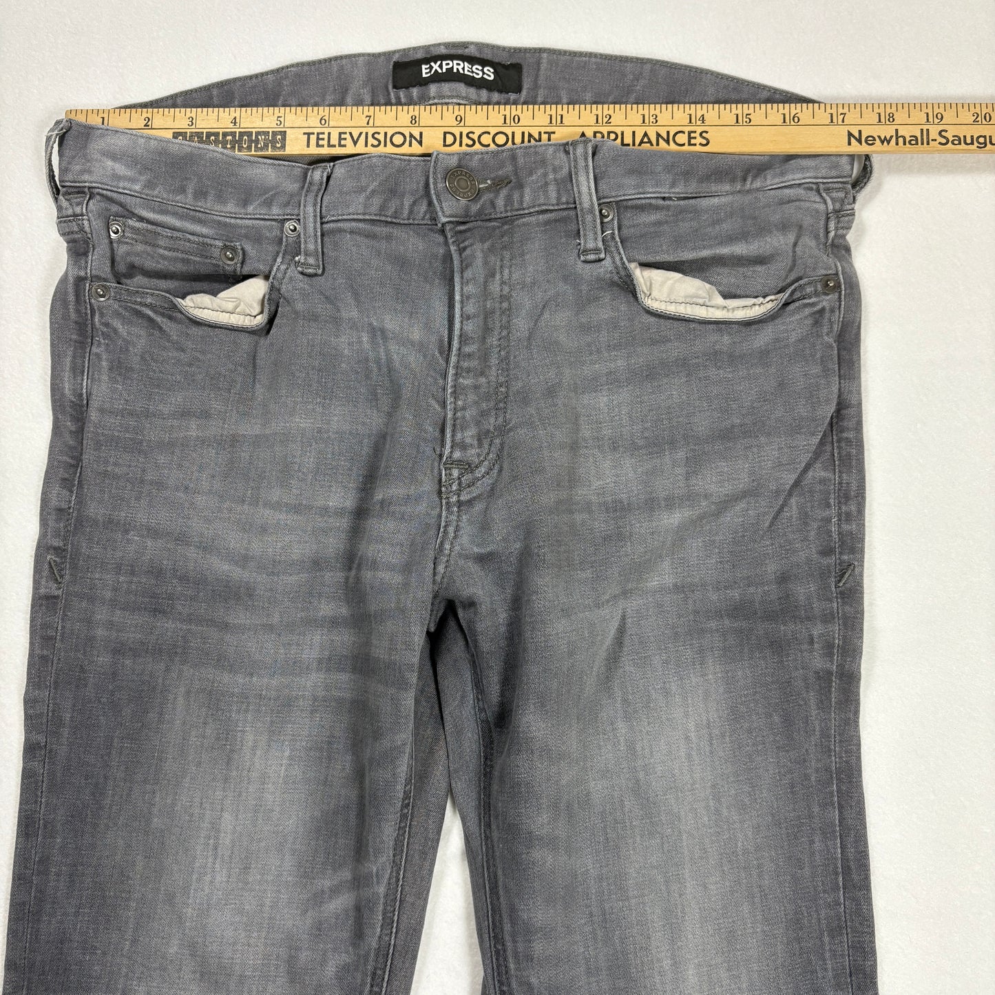 Express Jeans Men’s Slim Fit Gray Stretch Performance Denim Pants 34x30