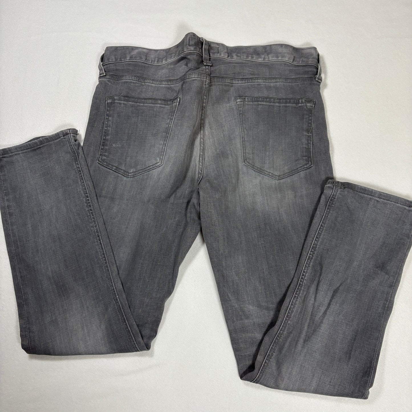 Express Jeans Men’s Slim Fit Gray Stretch Performance Denim Pants 34x30