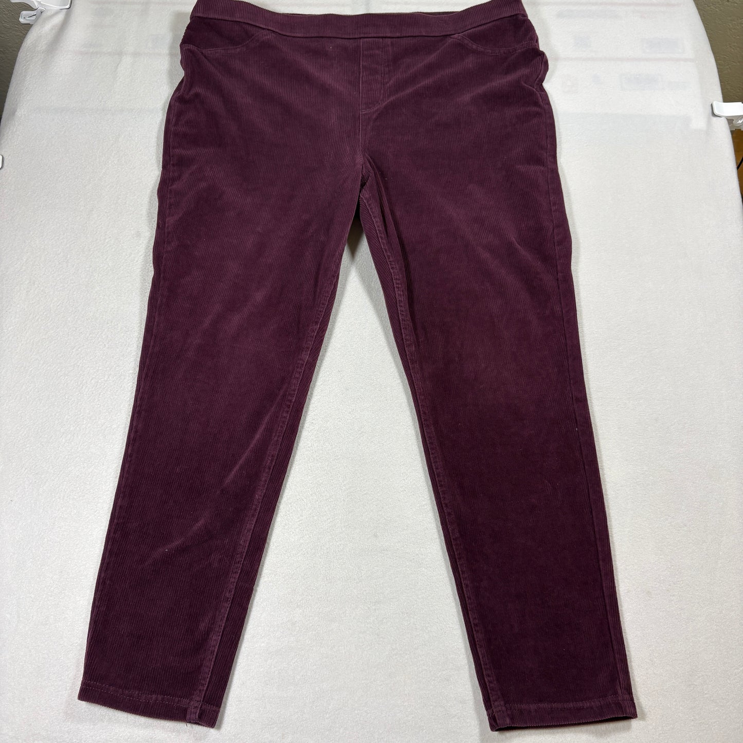 Gloria Vanderbilt Corduroy Pants Womens XXL Burgundy Stretch Pull On Soft