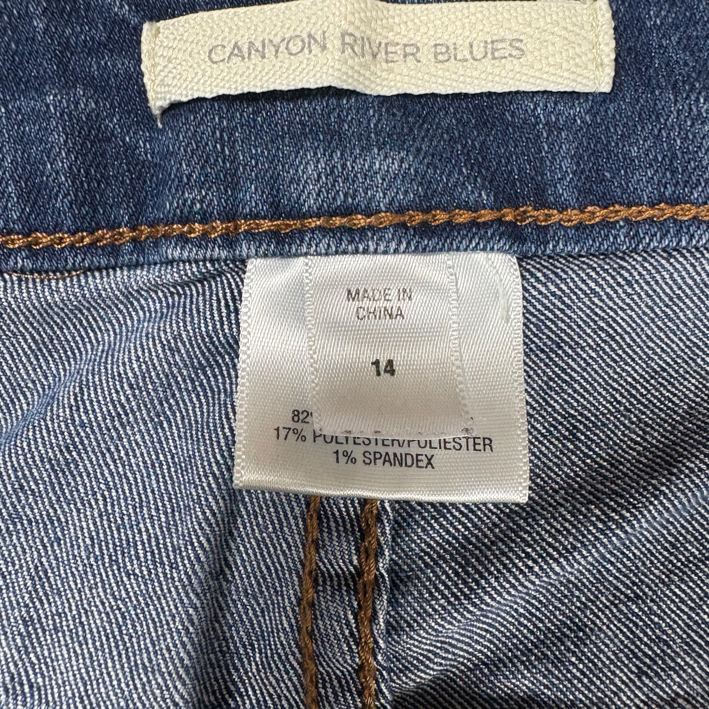 Canyon River Blues Women’s Jeans Size 14 Blue Distressed Stretch Denim Casual