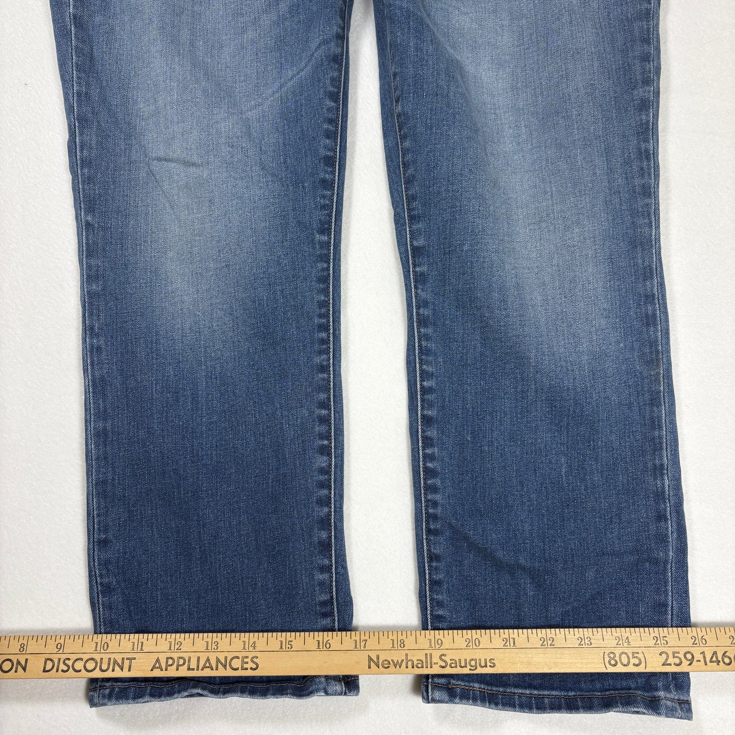 Levi’s Men’s Jeans W33 Blue Denim Straight Fit Classic 5-Pocket Casual Pants
