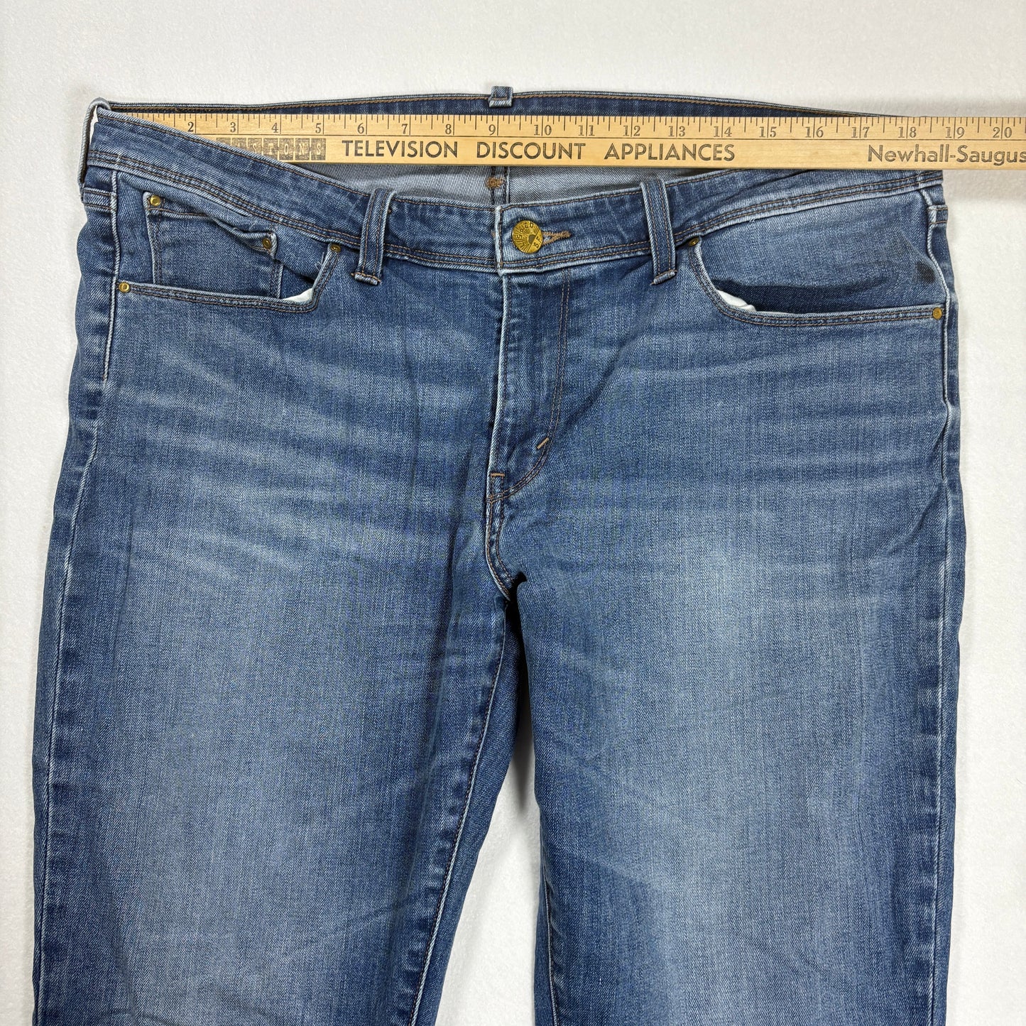 Levi’s Men’s Jeans W33 Blue Denim Straight Fit Classic 5-Pocket Casual Pants