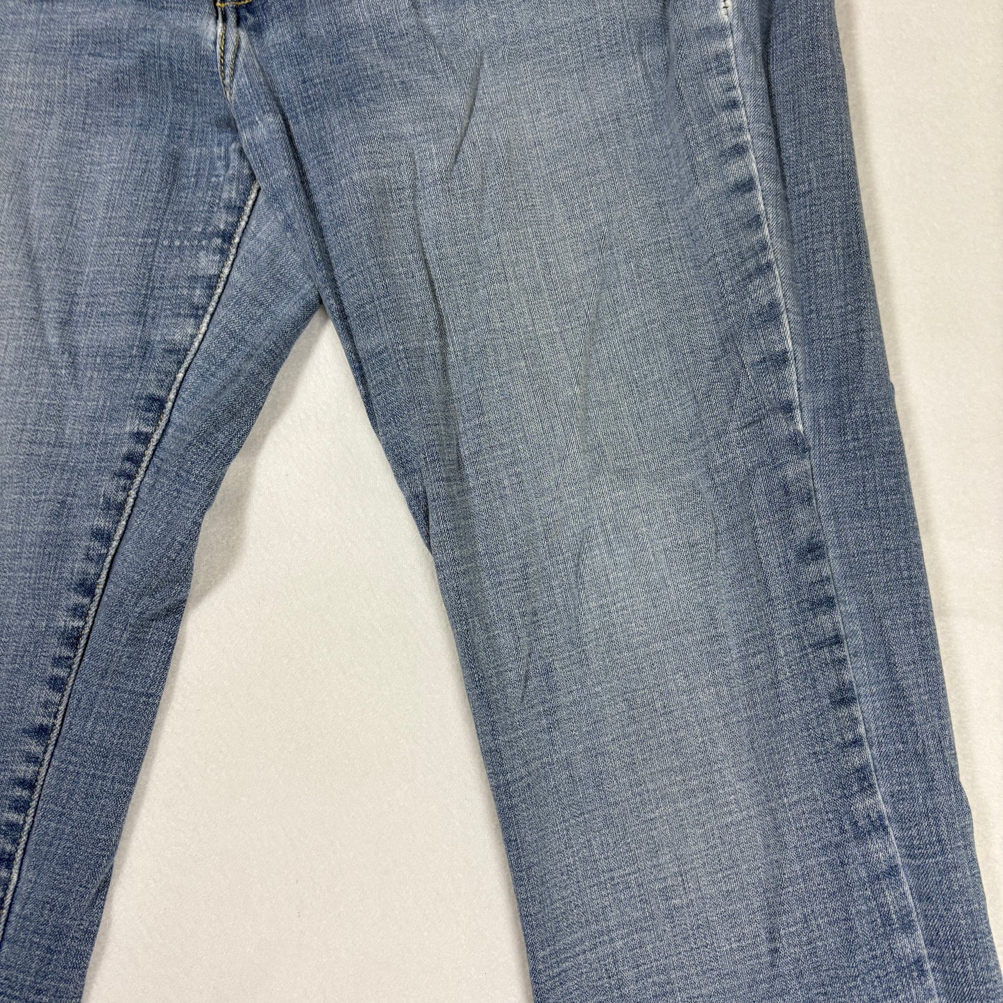 Levi’s 514 Men’s Jeans W32 L30 Straight Leg Light Wash Blue Denim Casual Pants